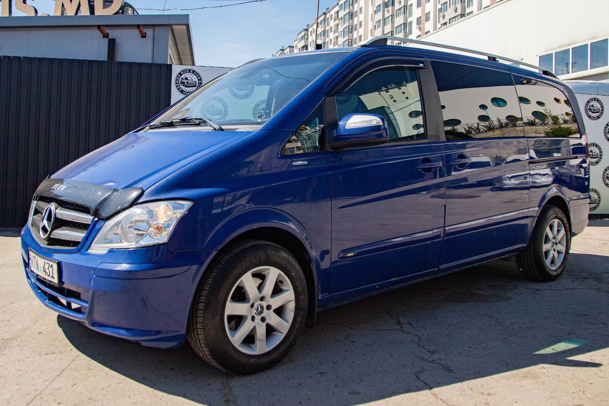 Mercedes Viano, 2011 (Albastru)