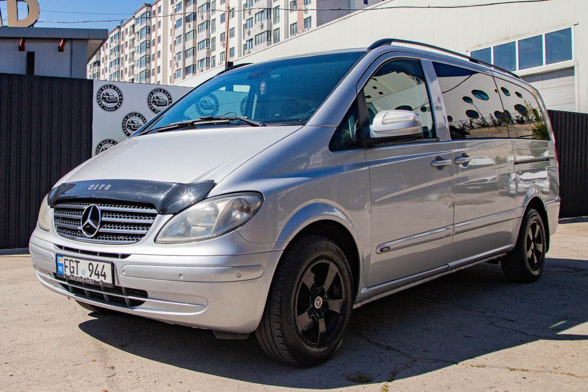 Mercedes Viano, 2010 (Argintiu)