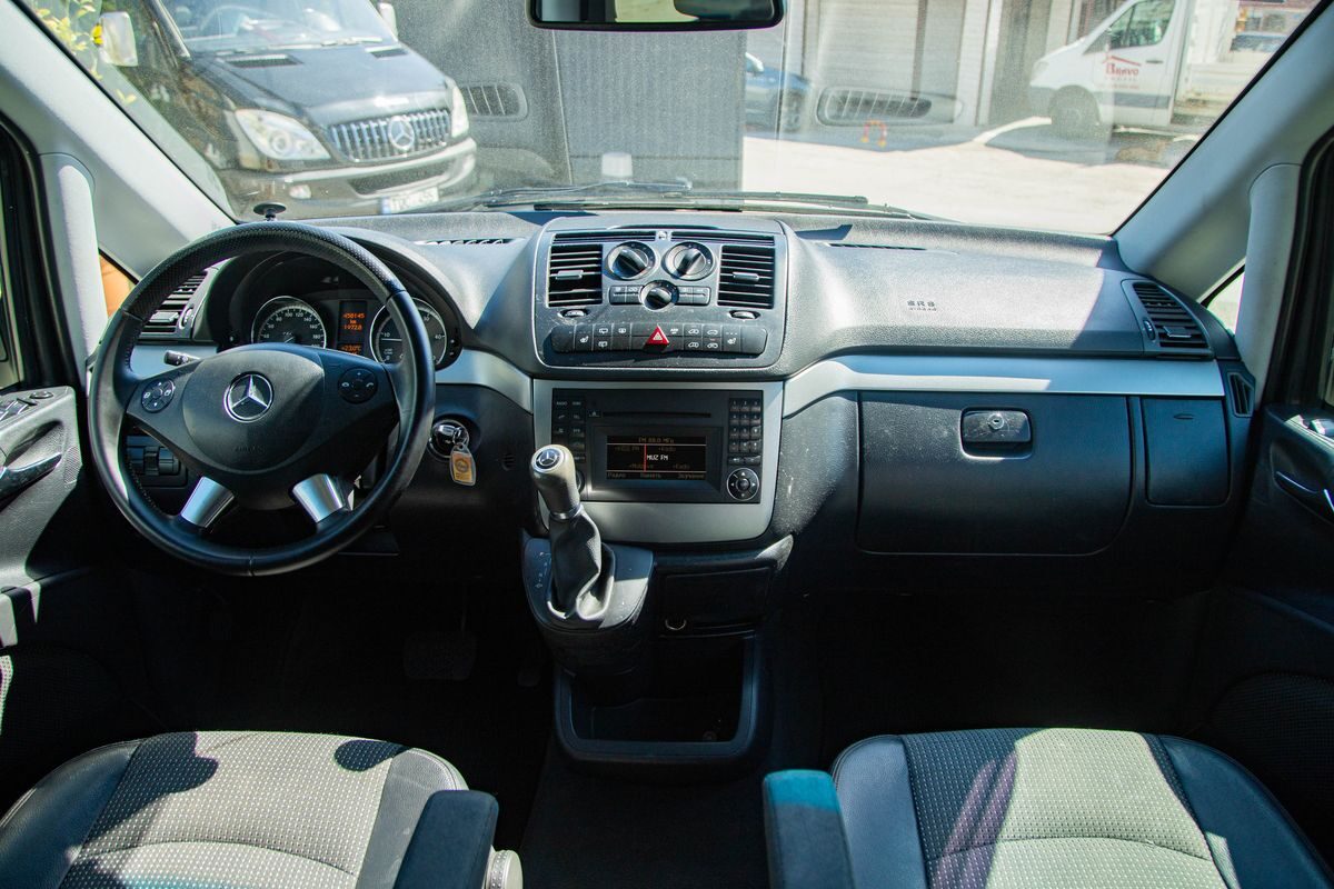 Mercedes Viano, 2011 (Albastru)