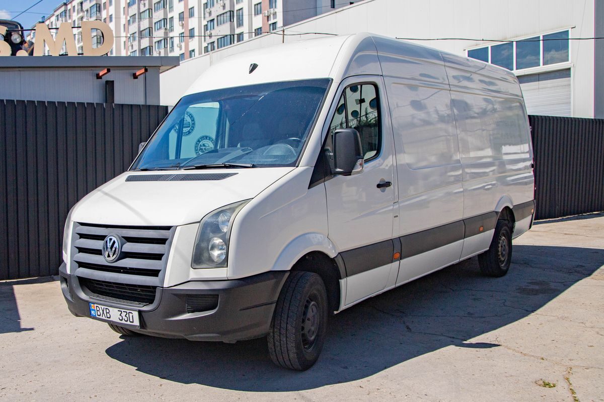 VW Crafter Long, 2010 (Белый)