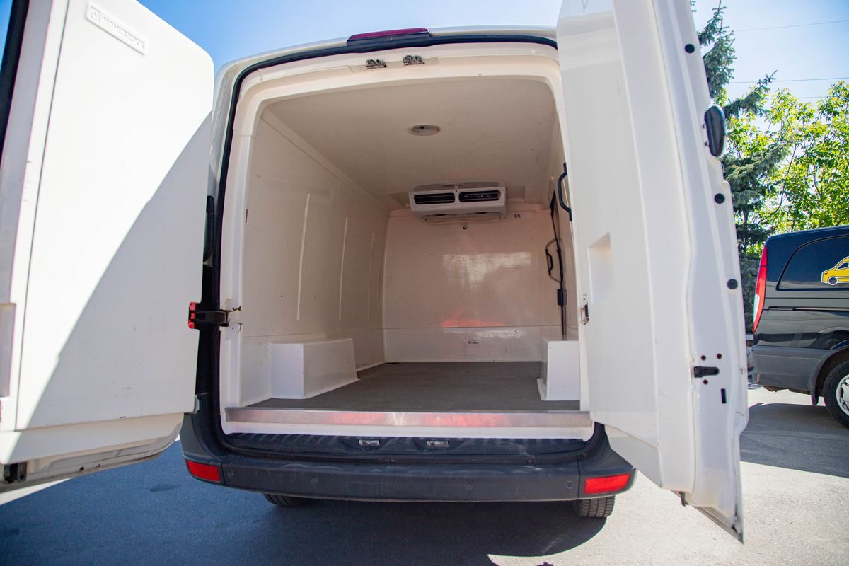 VW Crafter Холодильник, 2016 (Белый)